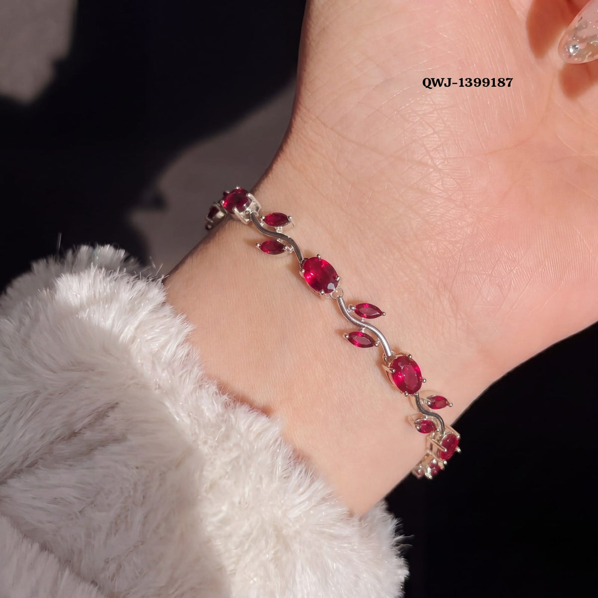 Tulip Gemstone Bracelet